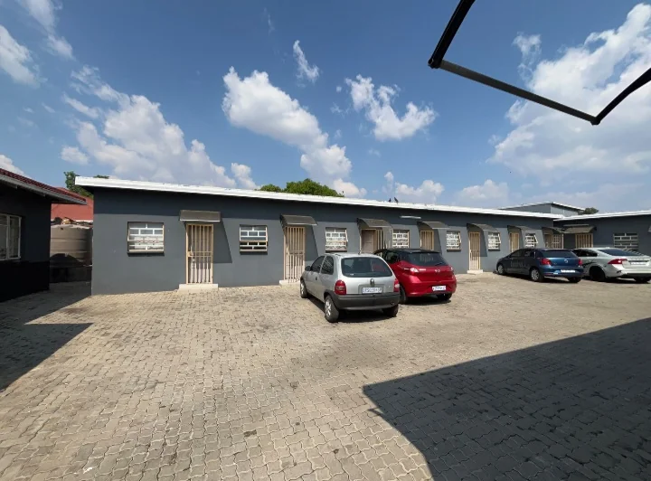 Bachelor Apartment To Rent In Kempton Park